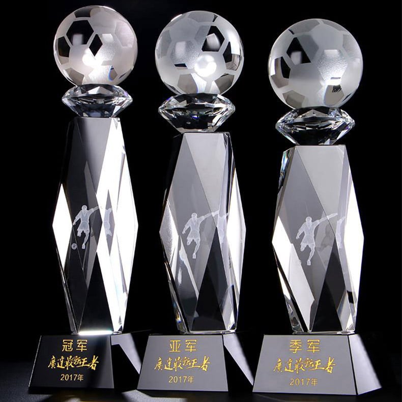 诺格精艺LGA117足球内雕水晶奖杯尺寸对比-成都足球奖杯定制