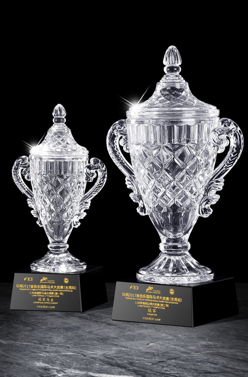 诺格精艺LGA122冠军雕花水晶奖杯尺寸对比2-成都体育赛事奖杯定制