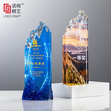 勇攀高峰定制水晶奖杯5