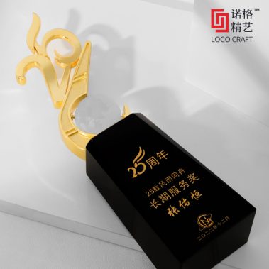 新款周年纪念金属黑水晶奖杯9