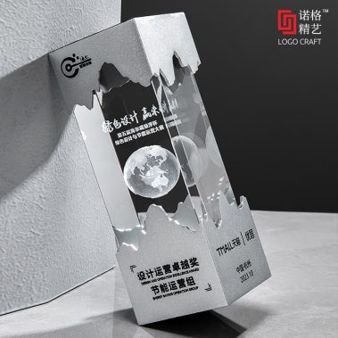 新款创意山峰水晶定制奖杯-10