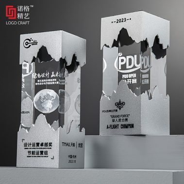 新款创意山峰水晶定制奖杯-3