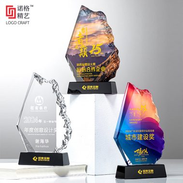 炫彩冰山定制水晶奖牌-4
