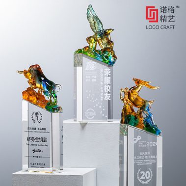 牛马羊鹰定制琉璃奖杯-3